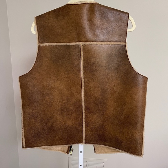 Tarot women’s vest made in Korea - Picture 5 of 5